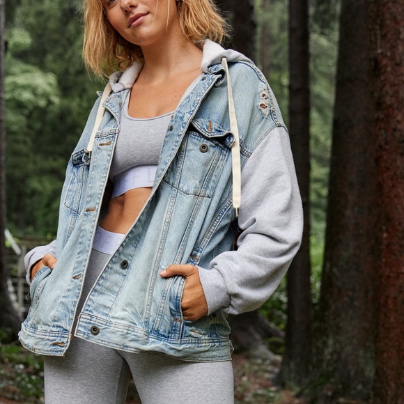 Aerie Offline Hooded Denim Jacket Women’s Size L, New Without Tags - Picture 2 of 7